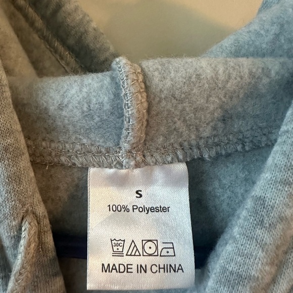 Women’s Outer Banks grey hoodie pullover small - Picture 2 of 3